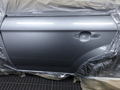 Покраска двери автомобиля