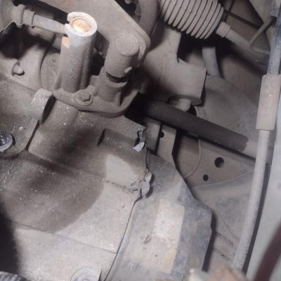 Renault Logan Vylomannyj Kusok Krepleniya